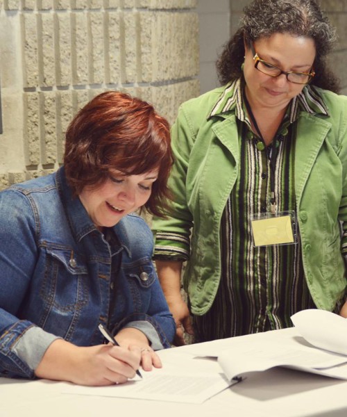 During the conference, my friend Susie Finkbeiner signed a contract with Kregel for her third novel, A Cup of Dust! And the crowd went wild! (Well, we clapped and cheered. I went wild on the inside.) Note: When conference attendees grow in their craft and sign contracts, it is a very good sign!